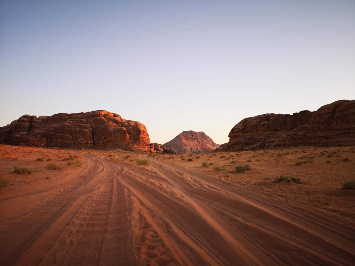 Beyond Wadi Rum Camp Hotel Exterior foto